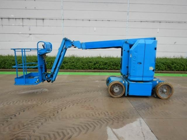 Genie Z30-20N - Articulated boom: picture 1 Genie Z30-20N - Articulated boom: picture 1