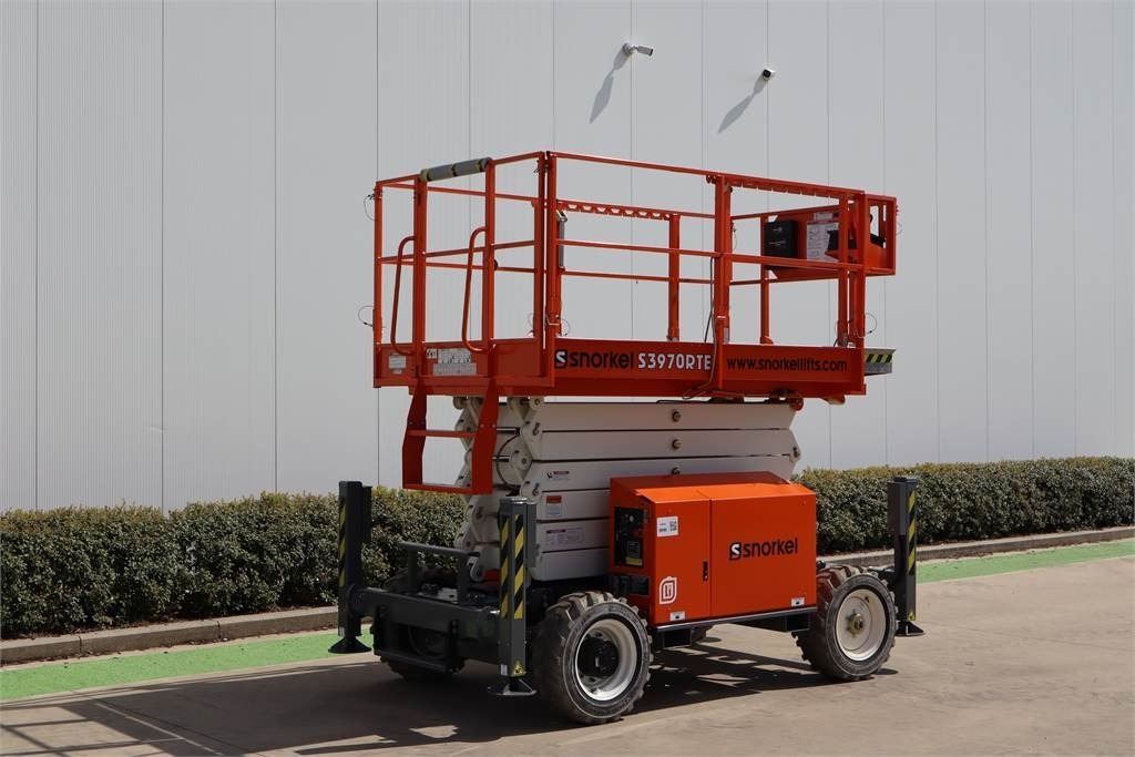 Snorkel S3970RTE  - Scissor lift: picture 3 Snorkel S3970RTE  - Scissor lift: picture 3