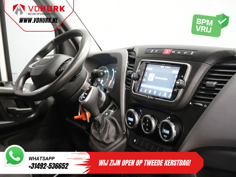 Iveco Daily 35S18HV 3.0 Aut. ZF BPM VRIJ! Bakwagen Laadklep/ Zijdeur/ LED/ Spoiler/ 3.5T trekverm./ Gev.Stoel/ Adapt.Cruise/ Navi/ Carplay/ - Box van: picture 3 Iveco Daily 35S18HV 3.0 Aut. ZF BPM VRIJ! Bakwagen Laadklep/ Zijdeur/ LED/ Spoiler/ 3.5T trekverm./ Gev.Stoel/ Adapt.Cruise/ Navi/ Carplay/ - Box van: picture 3