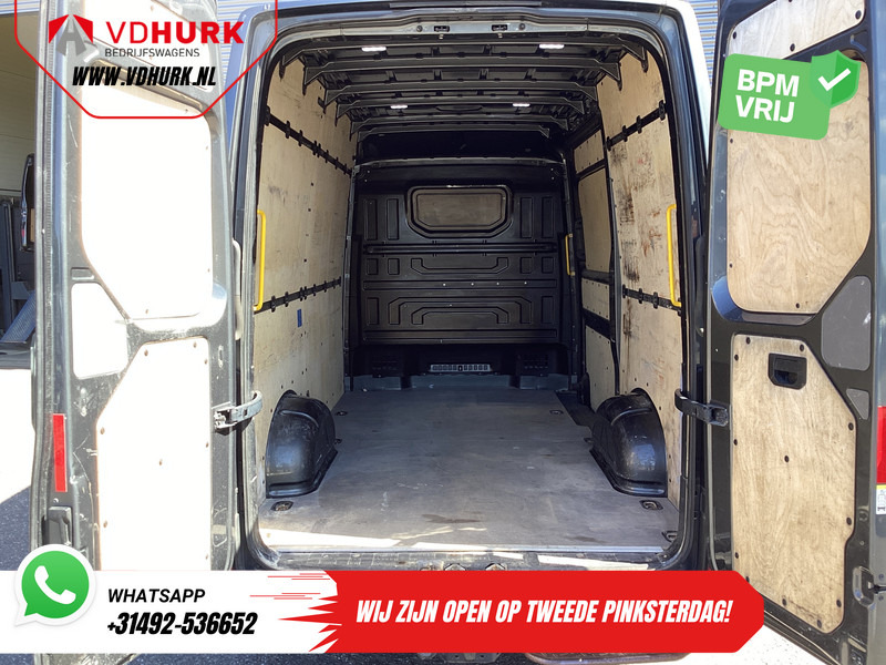 Volkswagen Crafter 2.0 TDI 180 pk DSG Aut. L3H3 BPM VRIJ! Adapt.Cruise/ LED/ Climate/ Gev.Stoel/ Carplay/ Stoelverw./ Stuurverw./ 270Gr.Graden/ Cam - Panel van: picture 5 Volkswagen Crafter 2.0 TDI 180 pk DSG Aut. L3H3 BPM VRIJ! Adapt.Cruise/ LED/ Climate/ Gev.Stoel/ Carplay/ Stoelverw./ Stuurverw./ 270Gr.Graden/ Cam - Panel van: picture 5