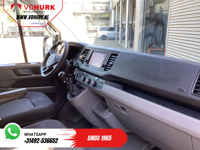 Volkswagen Crafter 35 2.0 TDI 140 pk L3H3 EXPORT ONLY Carplay/ Alarm/ Airco/ DAB+/ Cruise/ Navi/ Trekhaak/ PDC - Panel van: picture 3 Volkswagen Crafter 35 2.0 TDI 140 pk L3H3 EXPORT ONLY Carplay/ Alarm/ Airco/ DAB+/ Cruise/ Navi/ Trekhaak/ PDC - Panel van: picture 3