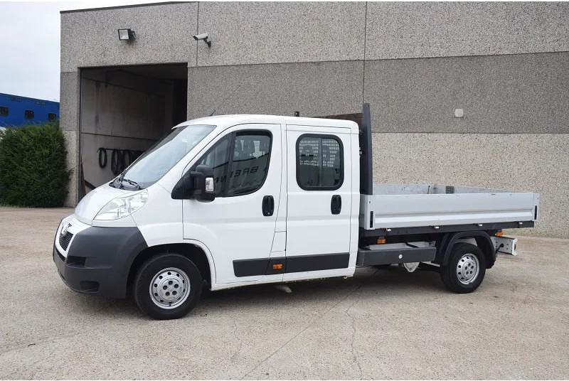 Peugeot Boxer 2.2 L -130 pk - - Flatbed van, Combi van: picture 3 Peugeot Boxer 2.2 L -130 pk - - Flatbed van, Combi van: picture 3