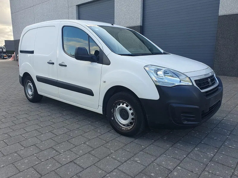 Peugeot Partner 16.L -100 PK - Flatbed van: picture 1 Peugeot Partner 16.L -100 PK - Flatbed van: picture 1