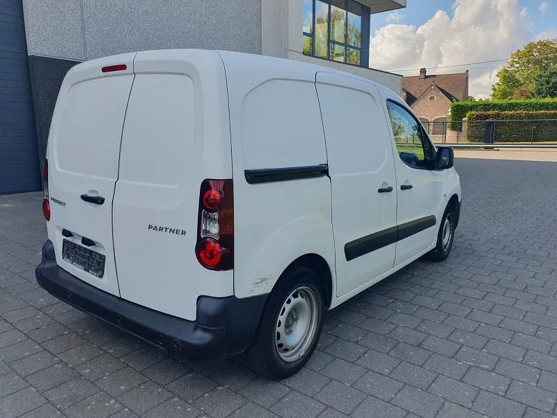 Peugeot Partner 16.L -100 PK - Flatbed van: picture 4 Peugeot Partner 16.L -100 PK - Flatbed van: picture 4