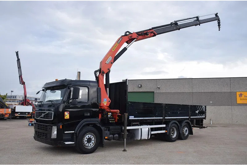 Volvo FM 330 - Crane truck: picture 1 Volvo FM 330 - Crane truck: picture 1