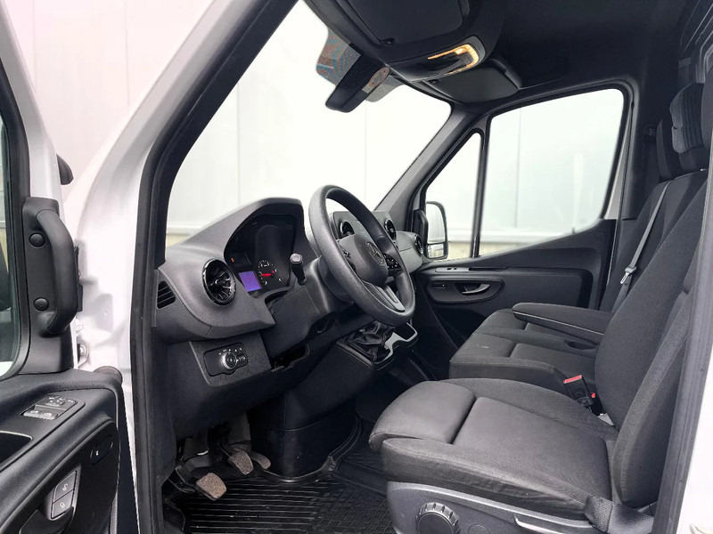 Mercedes-Benz Sprinter 317 CDI*L2H2*360°CAMERA*TEMPOMAT*NAVIGATIE*STOELVERWARMING* - Panel van: picture 3 Mercedes-Benz Sprinter 317 CDI*L2H2*360°CAMERA*TEMPOMAT*NAVIGATIE*STOELVERWARMING* - Panel van: picture 3