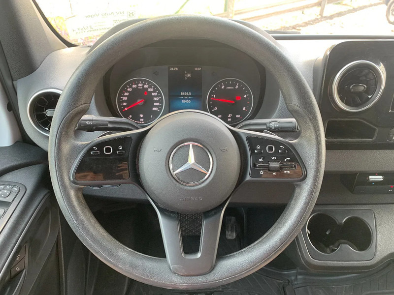 Mercedes-Benz Sprinter 317 CDI*L2H2*TREKHAAK*ACHTERUITRIJCAMERA*NAVI* - Panel van: picture 4 Mercedes-Benz Sprinter 317 CDI*L2H2*TREKHAAK*ACHTERUITRIJCAMERA*NAVI* - Panel van: picture 4