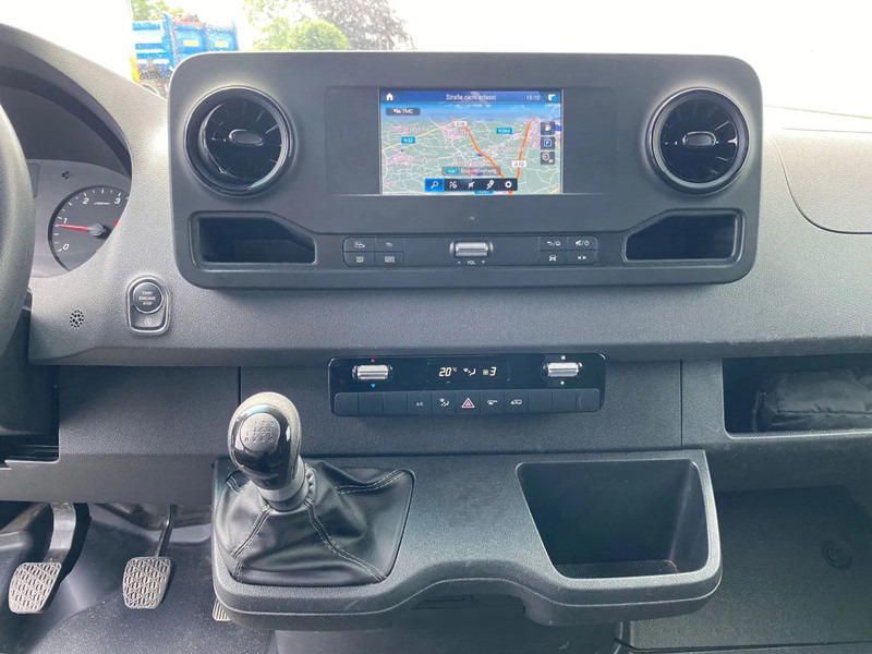 Mercedes-Benz Sprinter 317 L2H2*NEW Carrier xarios 350 -18°C*achteruitrijcamera*navigatie*zetelverwarming*360° camera - Refrigerated van: picture 5 Mercedes-Benz Sprinter 317 L2H2*NEW Carrier xarios 350 -18°C*achteruitrijcamera*navigatie*zetelverwarming*360° camera - Refrigerated van: picture 5