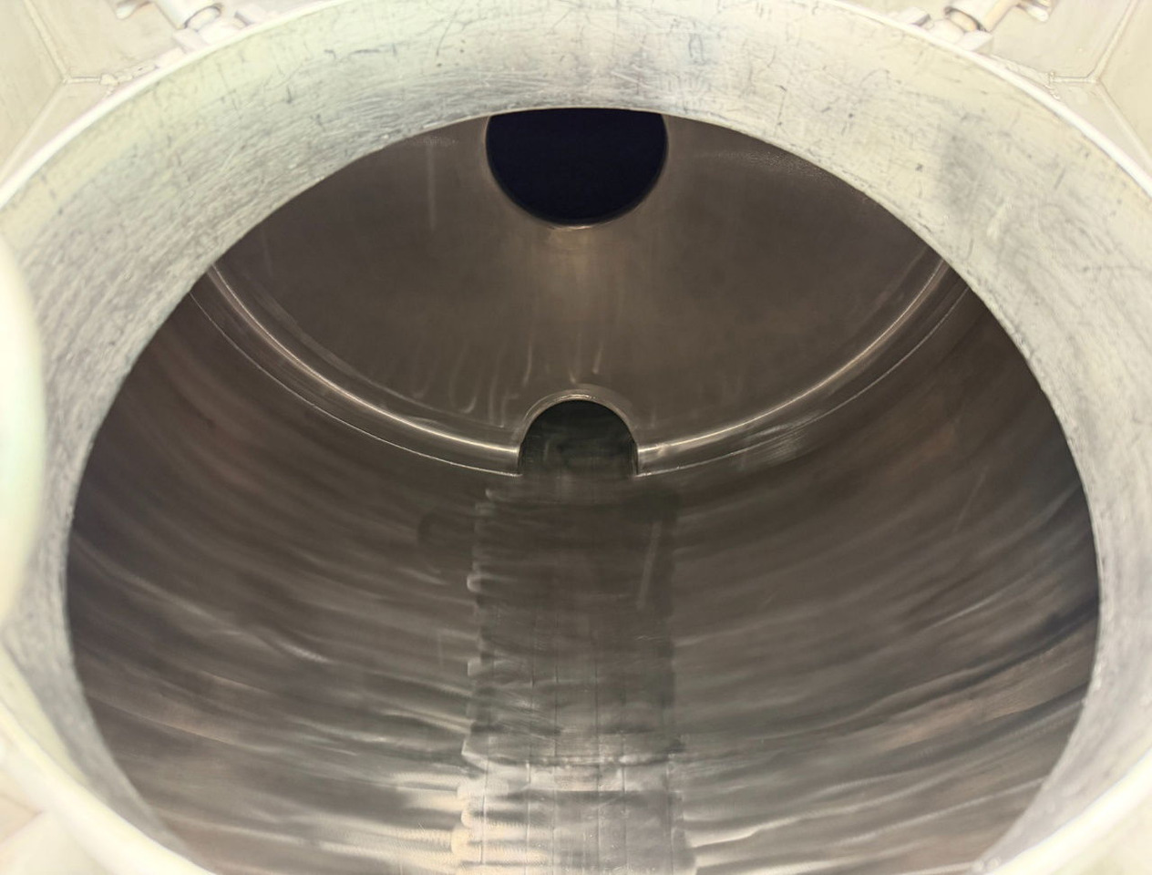 Tank semi-trailer Burg 37.300 Liter 3 Compartments Disc Brakes Super Condition NL Trailer: picture 15 Tank semi-trailer Burg 37.300 Liter 3 Compartments Disc Brakes Super Condition NL Trailer: picture 15