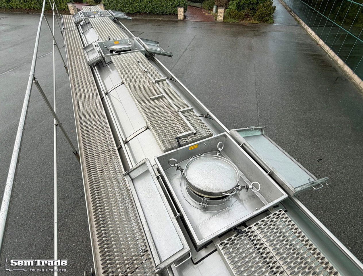 Tank semi-trailer Burg 37.300 Liter 3 Compartments Disc Brakes Super Condition NL Trailer: picture 11 Tank semi-trailer Burg 37.300 Liter 3 Compartments Disc Brakes Super Condition NL Trailer: picture 11