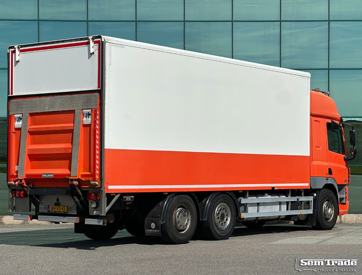 DAF CF 85.410 Airco Karhof BOX 750x250x270 CM Inside Tail Lift TOP Condition NL- - Box truck: picture 4 DAF CF 85.410 Airco Karhof BOX 750x250x270 CM Inside Tail Lift TOP Condition NL- - Box truck: picture 4