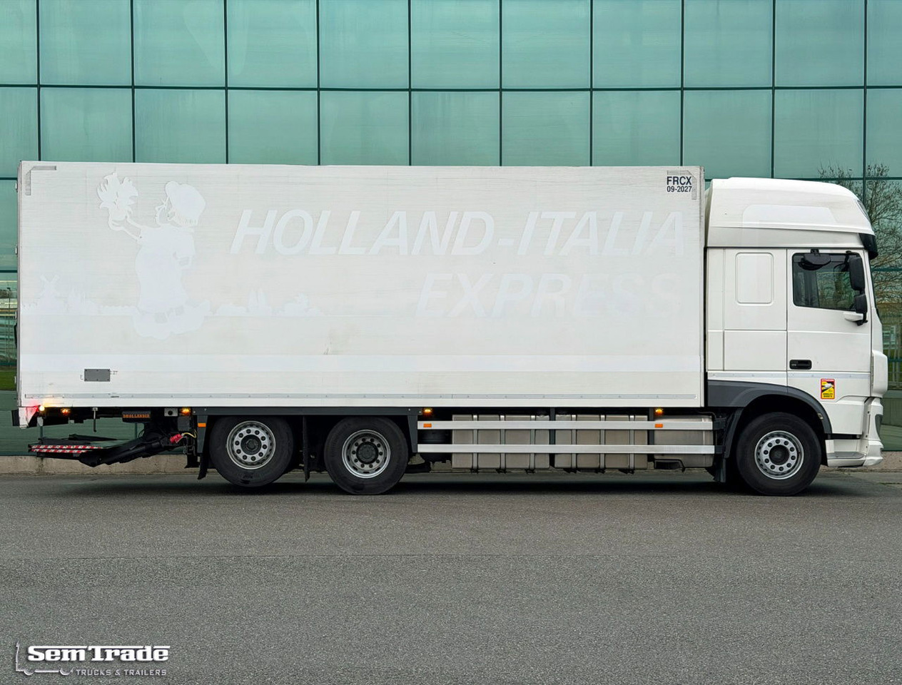 DAF XF 480 FAR SSC Isolated BOX 810x250x275 CM Inside TRS Cooling Tail Lift TOP Condition NL-Truck - Refrigerator truck: picture 5 DAF XF 480 FAR SSC Isolated BOX 810x250x275 CM Inside TRS Cooling Tail Lift TOP Condition NL-Truck - Refrigerator truck: picture 5