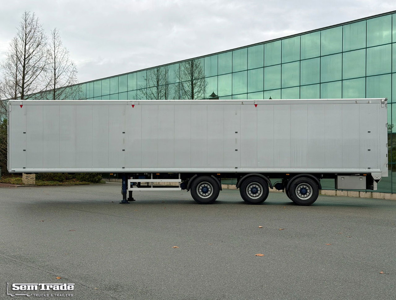 Kraker CF-X2 Walking Floor 2X Steering Axle TOP Condition Holland-Trailer - Walking floor semi-trailer: picture 2 Kraker CF-X2 Walking Floor 2X Steering Axle TOP Condition Holland-Trailer - Walking floor semi-trailer: picture 2
