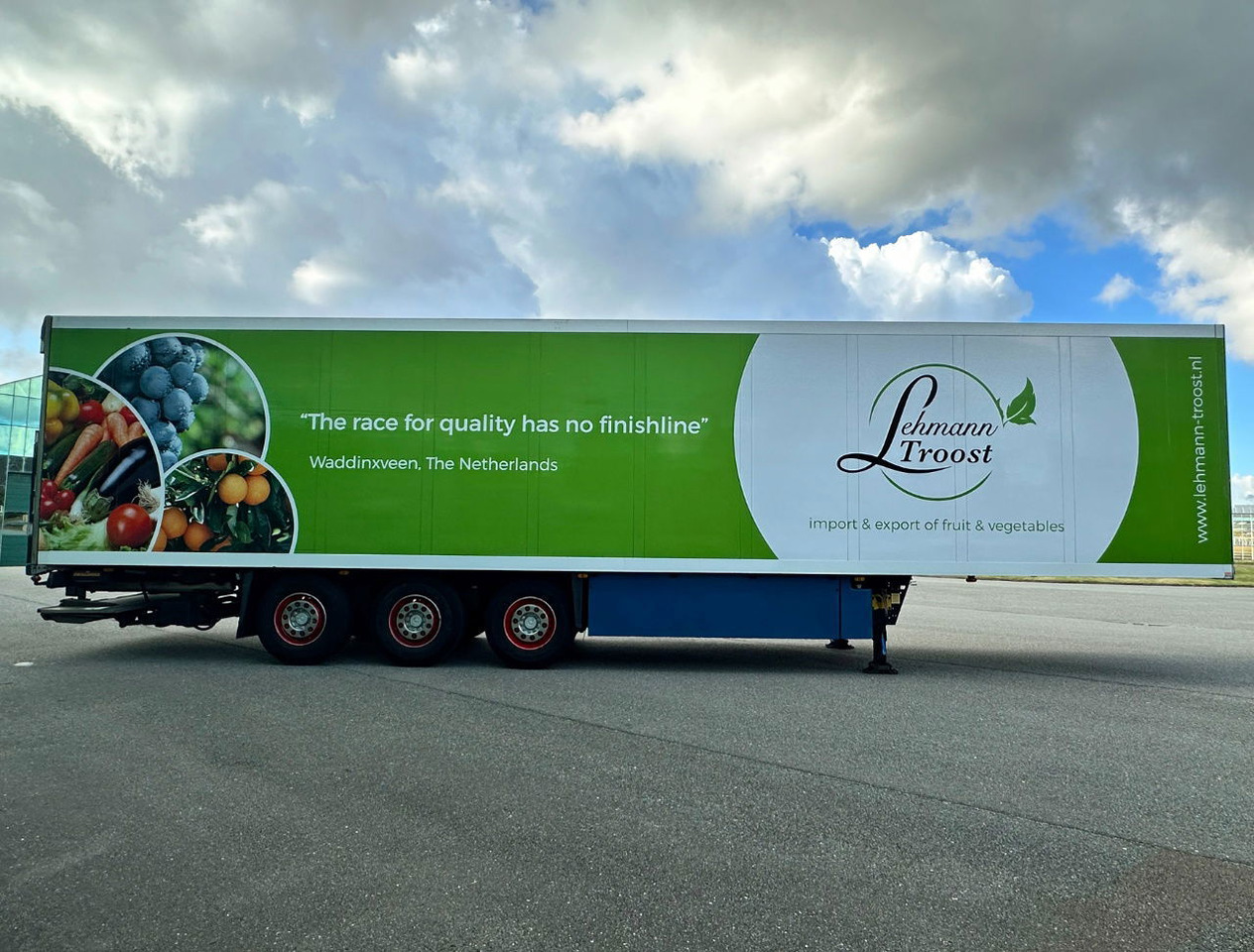 Schmitz Cargobull SKO 24 Thermo King SLX 200 Only 3645 Engine Hours 2X Lift Axle Flowerwide 270 CM High Inside Tail Lift NL-Trailer - Refrigerator semi-trailer: picture 5 Schmitz Cargobull SKO 24 Thermo King SLX 200 Only 3645 Engine Hours 2X Lift Axle Flowerwide 270 CM High Inside Tail Lift NL-Trailer - Refrigerator semi-trailer: picture 5