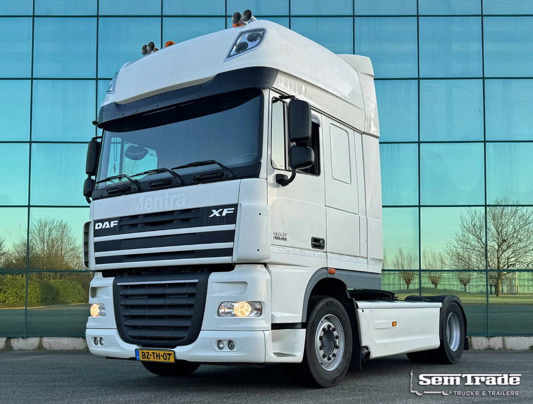 Tractor unit DAF XF 105.460 SSC Euro 5 Retarder - Intarder 2x Tanks TOP Condition Holland Tru: picture 1