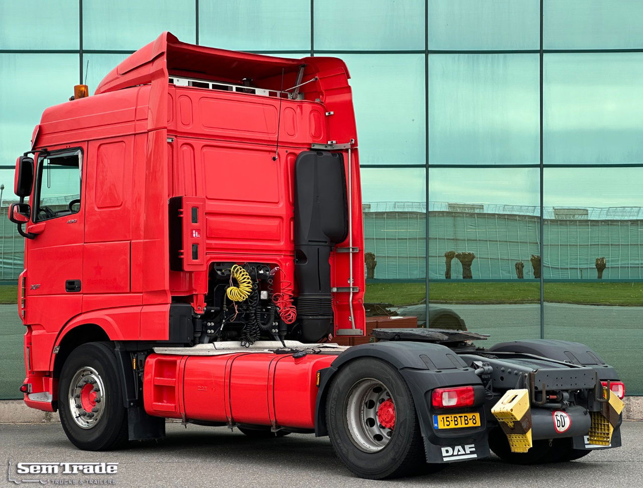 DAF XF 430 SC Euro 6 Only 460.000 KM Retarder - Intarder TOP Condition - Tractor unit: picture 3 DAF XF 430 SC Euro 6 Only 460.000 KM Retarder - Intarder TOP Condition - Tractor unit: picture 3