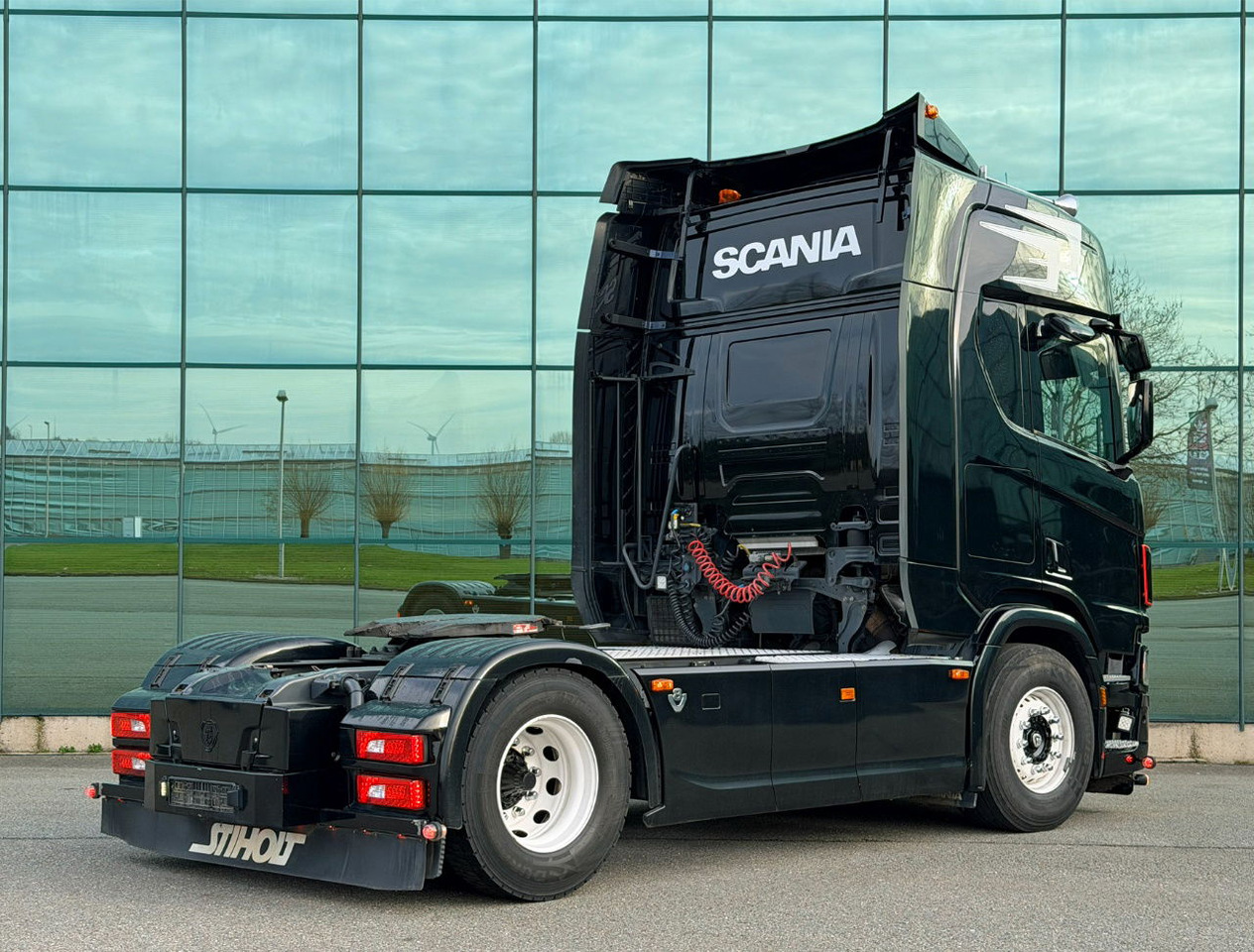 Scania R580 V8 NGS King Full AIR Full Optons PTO Retarder TOP Condition Belgium Truck - Tractor unit: picture 4 Scania R580 V8 NGS King Full AIR Full Optons PTO Retarder TOP Condition Belgium Truck - Tractor unit: picture 4