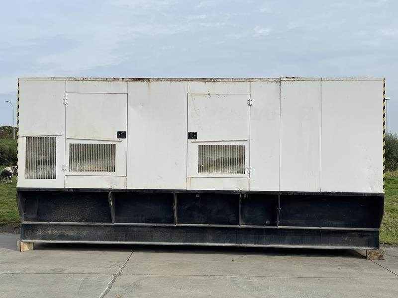 Cat C 18 - 700 - Generator set: picture 3 Cat C 18 - 700 - Generator set: picture 3