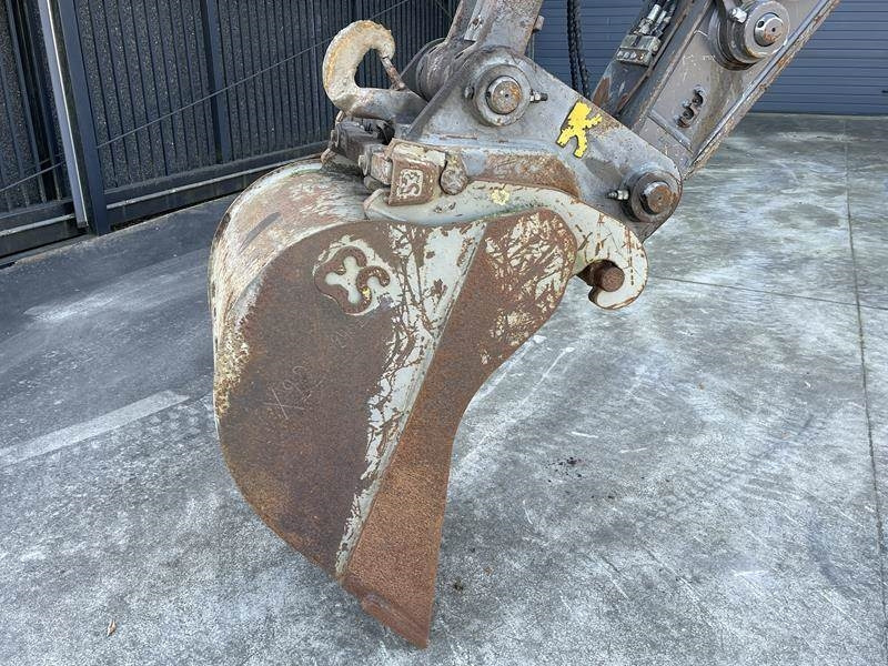 Crawler excavator Volvo ECR 235 DL: picture 9 Crawler excavator Volvo ECR 235 DL: picture 9