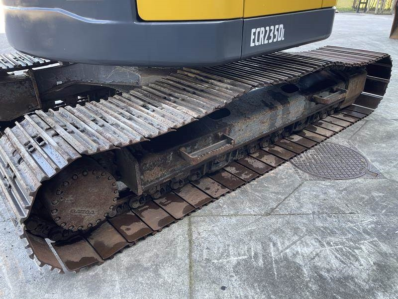 Crawler excavator Volvo ECR 235 DL: picture 20 Crawler excavator Volvo ECR 235 DL: picture 20