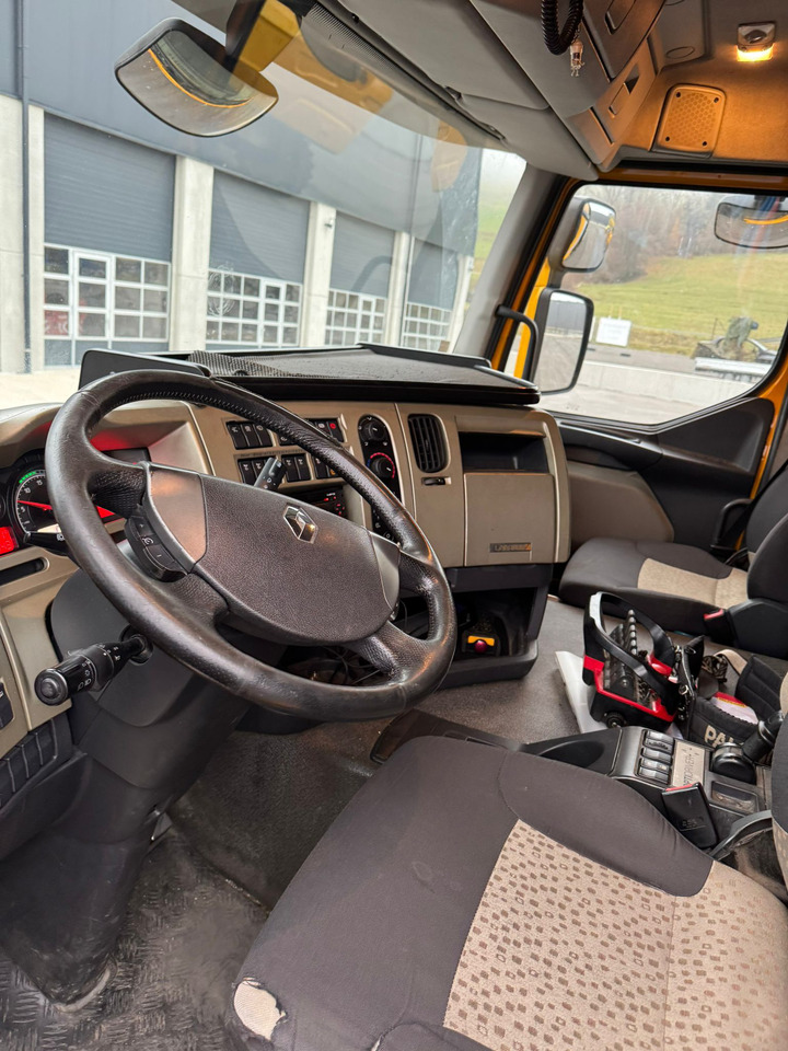 PALFINGER PLK 22 + Renault Lander 460 8x2 - Loader crane: picture 5 PALFINGER PLK 22 + Renault Lander 460 8x2 - Loader crane: picture 5