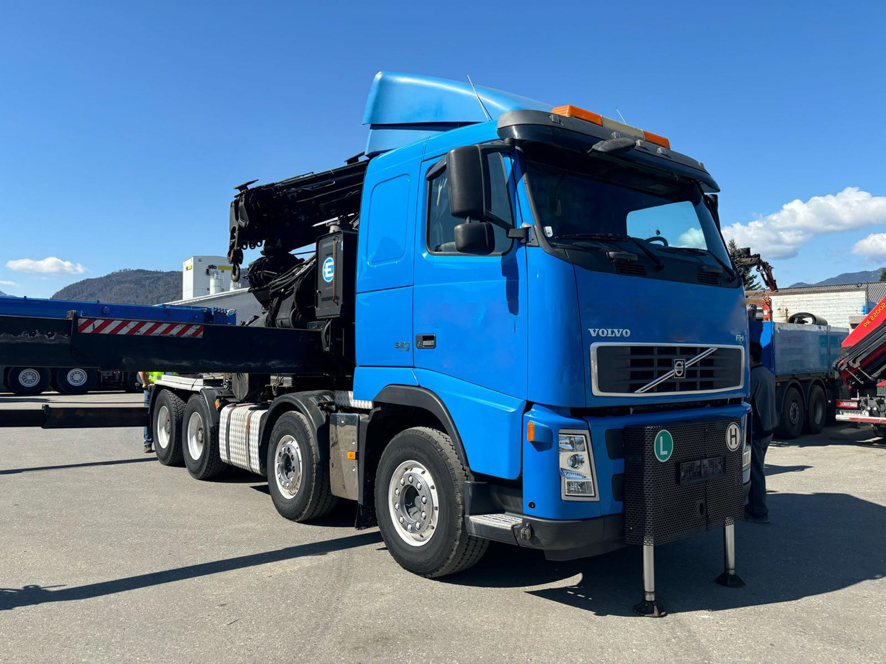 Volvo 520 FH + Effer 1550/8S - Loader crane: picture 1 Volvo 520 FH + Effer 1550/8S - Loader crane: picture 1