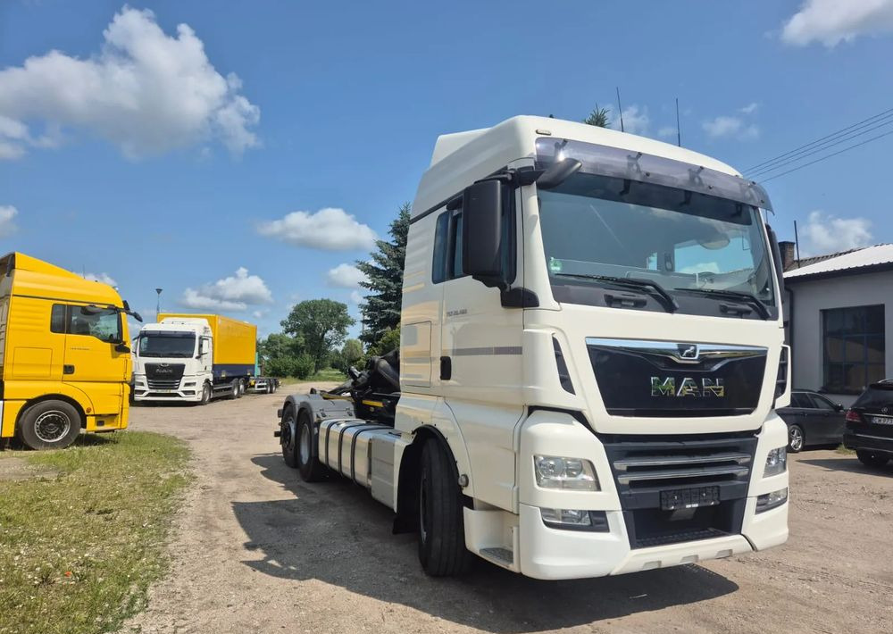 MAN TGX 26-460 Hakowiec oś skrętna - Hook lift truck: picture 2 MAN TGX 26-460 Hakowiec oś skrętna - Hook lift truck: picture 2