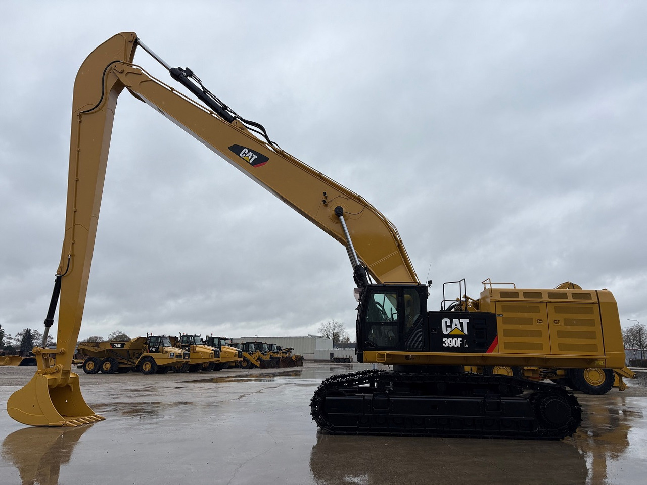 Excavator CATERPILLAR 390F Long reach: picture 7 Excavator CATERPILLAR 390F Long reach: picture 7