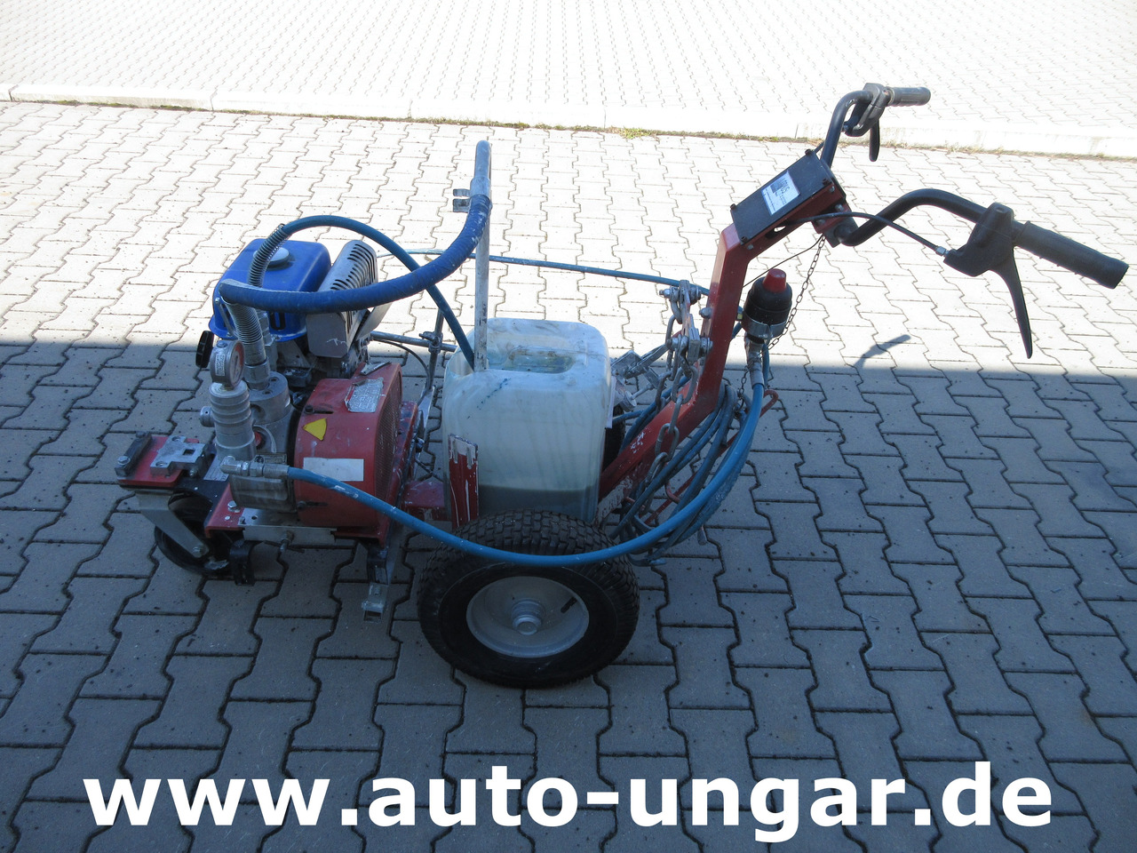 Construction machinery Larius Miro Liner Plus Airless Roadmarking Markiermaschine Bj. 2017 Graco: picture 5