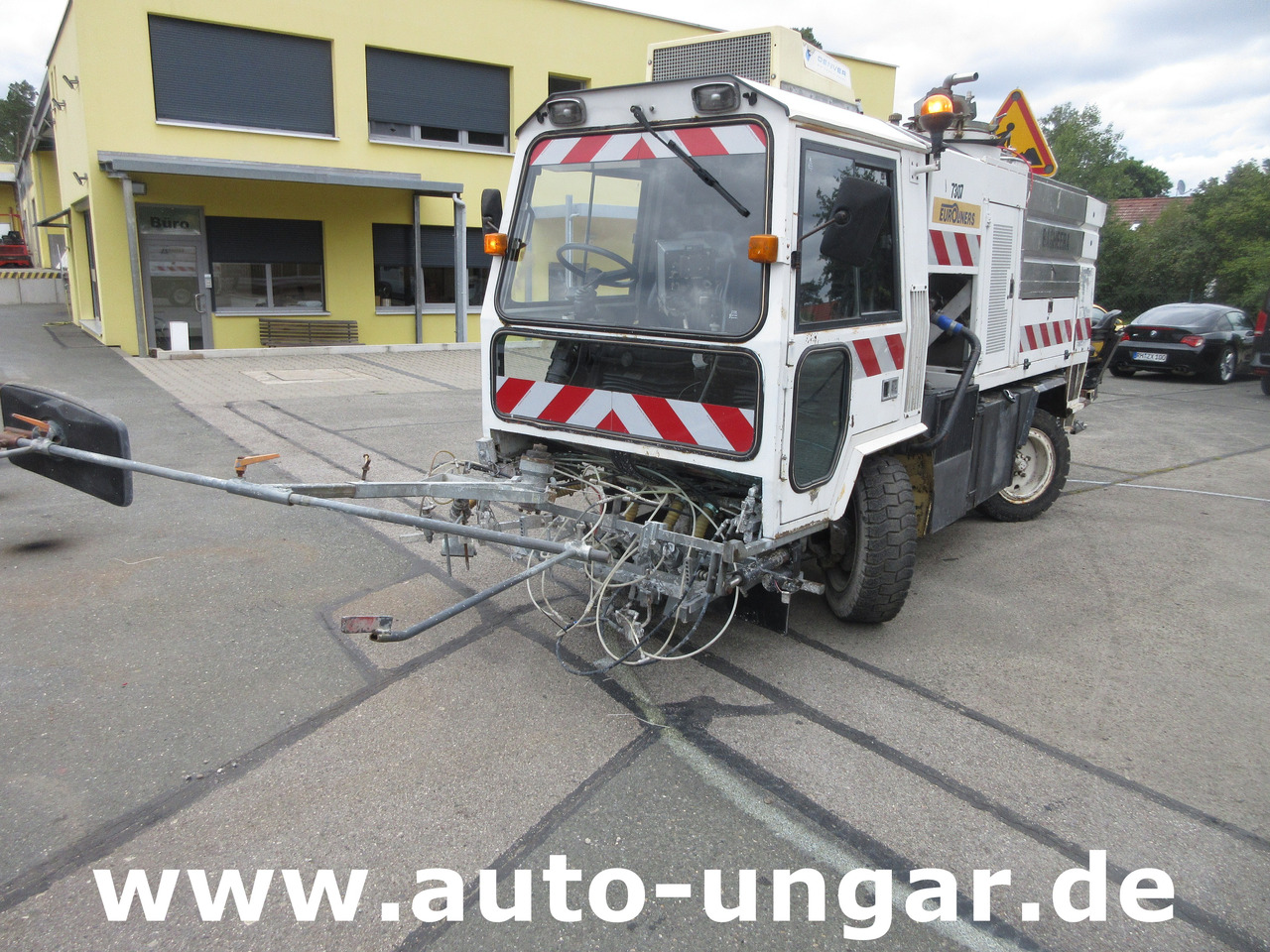 Euroliners Trassar Bagheera Markiermaschine Roadmarking Straßenmarkierung - Asphalt machine: picture 2 Euroliners Trassar Bagheera Markiermaschine Roadmarking Straßenmarkierung - Asphalt machine: picture 2