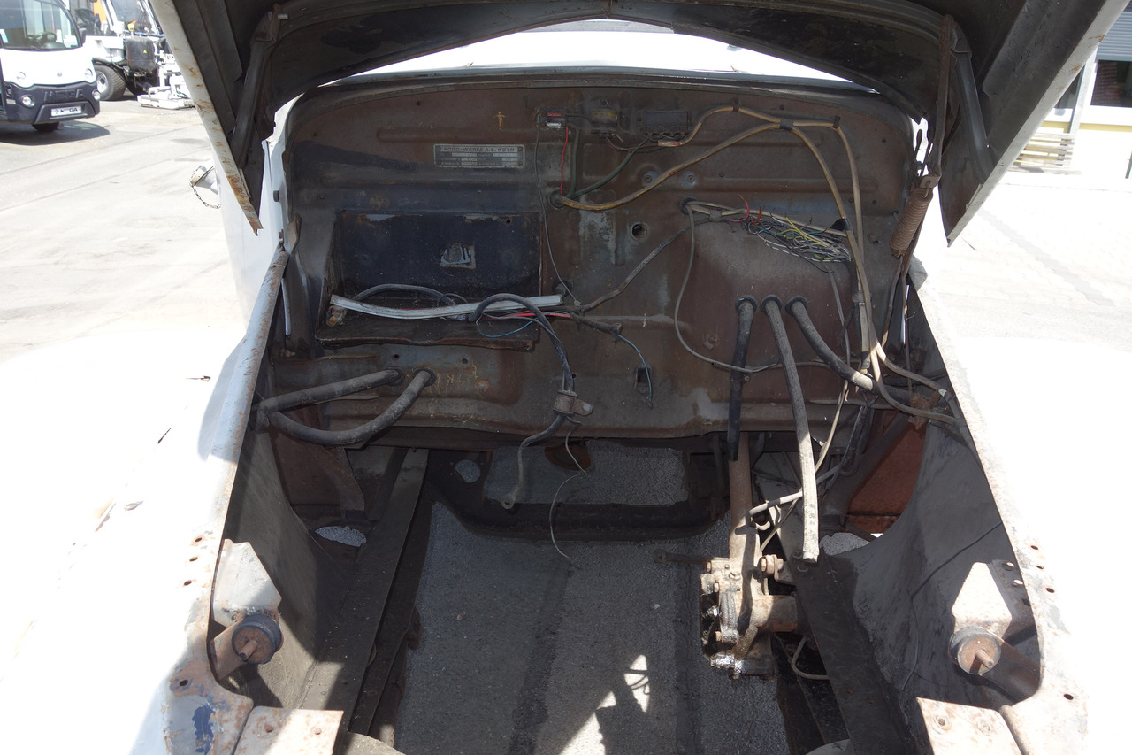 Ambulance FORD Ford FK 3500 V8 mit H-Kennzeichen Oldtimer: picture 14 Ambulance FORD Ford FK 3500 V8 mit H-Kennzeichen Oldtimer: picture 14