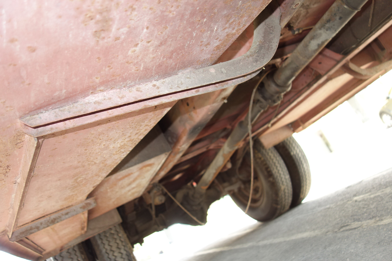 Ambulance FORD Ford FK 3500 V8 mit H-Kennzeichen Oldtimer: picture 13 Ambulance FORD Ford FK 3500 V8 mit H-Kennzeichen Oldtimer: picture 13