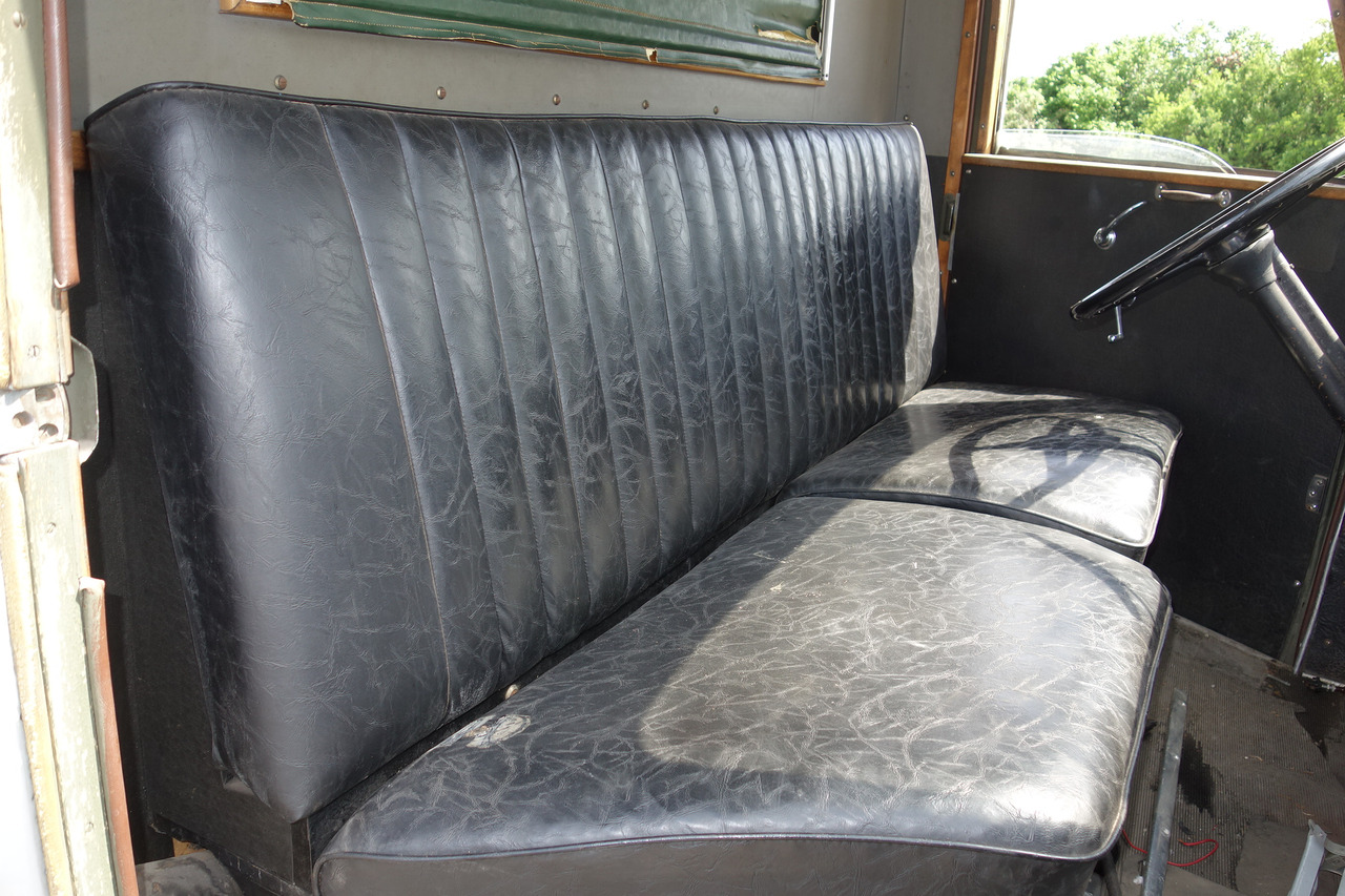 Ambulance FORD Ford FK 3500 V8 mit H-Kennzeichen Oldtimer: picture 32 Ambulance FORD Ford FK 3500 V8 mit H-Kennzeichen Oldtimer: picture 32