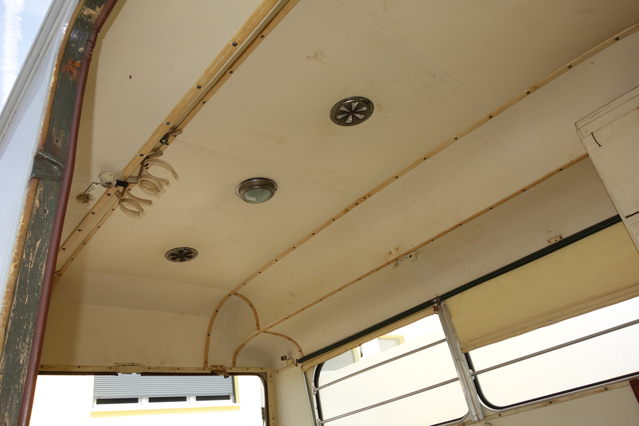 Ambulance FORD Ford FK 3500 V8 mit H-Kennzeichen Oldtimer: picture 28 Ambulance FORD Ford FK 3500 V8 mit H-Kennzeichen Oldtimer: picture 28