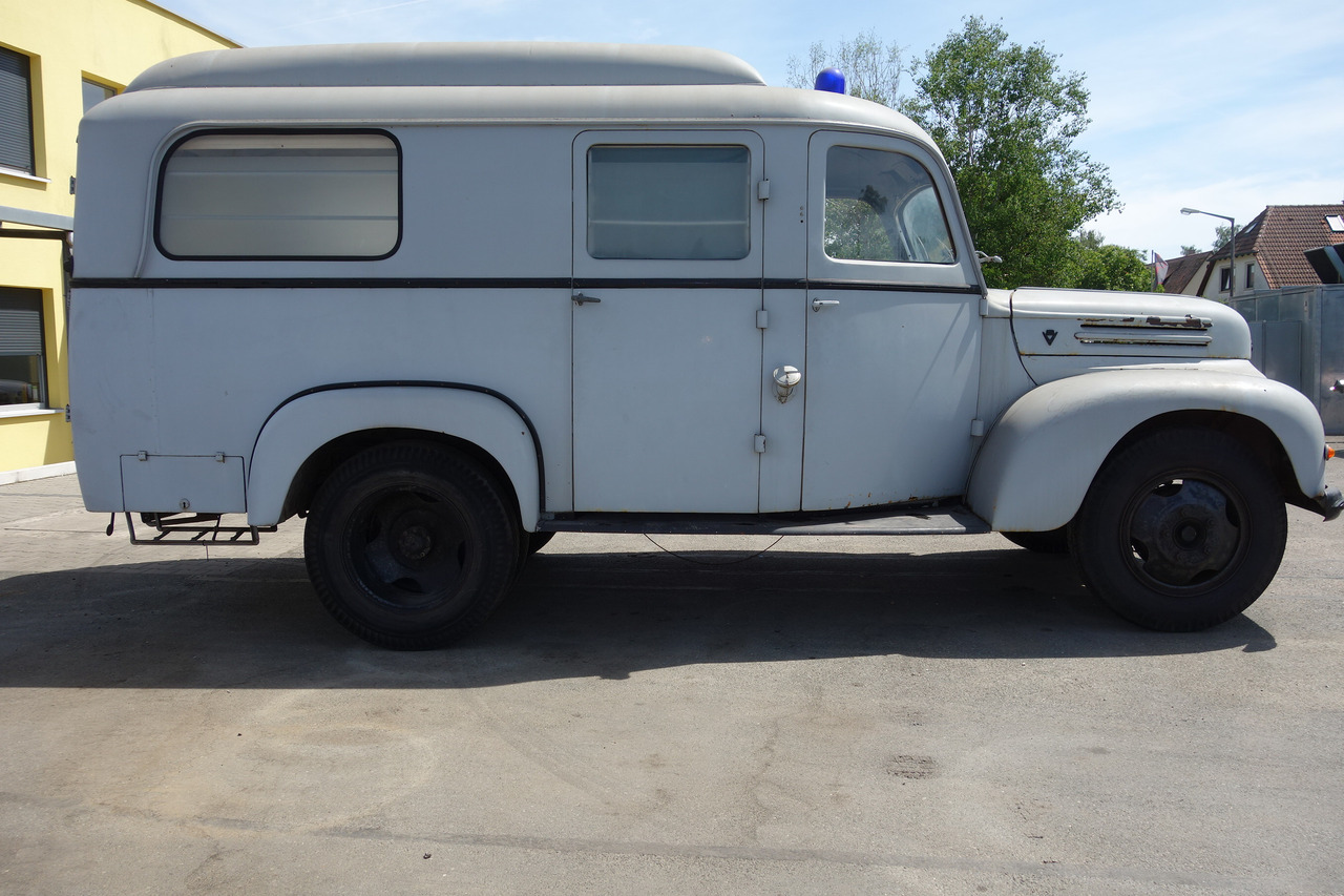 Ambulance FORD Ford FK 3500 V8 mit H-Kennzeichen Oldtimer: picture 7 Ambulance FORD Ford FK 3500 V8 mit H-Kennzeichen Oldtimer: picture 7