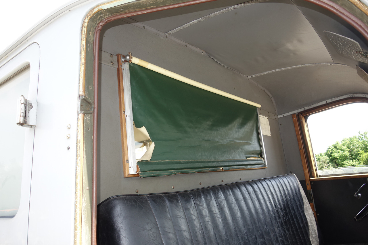 Ambulance FORD Ford FK 3500 V8 mit H-Kennzeichen Oldtimer: picture 33 Ambulance FORD Ford FK 3500 V8 mit H-Kennzeichen Oldtimer: picture 33