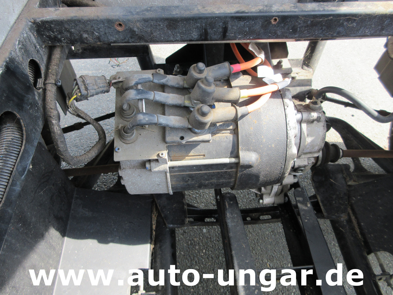 Electric utility vehicle GOUPIL G5 E Kipper Unfall- und Getriebeschaden Elektrofahrzeug Bj 2014: picture 10 Electric utility vehicle GOUPIL G5 E Kipper Unfall- und Getriebeschaden Elektrofahrzeug Bj 2014: picture 10