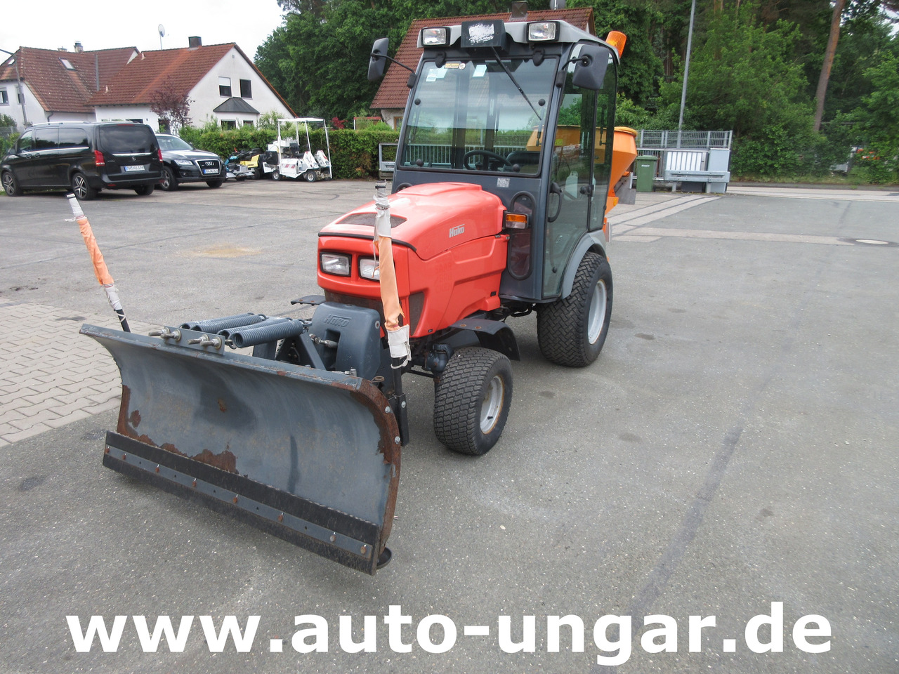 HAKO Hakotrac 2650 DA Winterdienst Schneepflug & Streuer 4x4 Zapfwelle Hydraulik - Municipal tractor: picture 1 HAKO Hakotrac 2650 DA Winterdienst Schneepflug & Streuer 4x4 Zapfwelle Hydraulik - Municipal tractor: picture 1