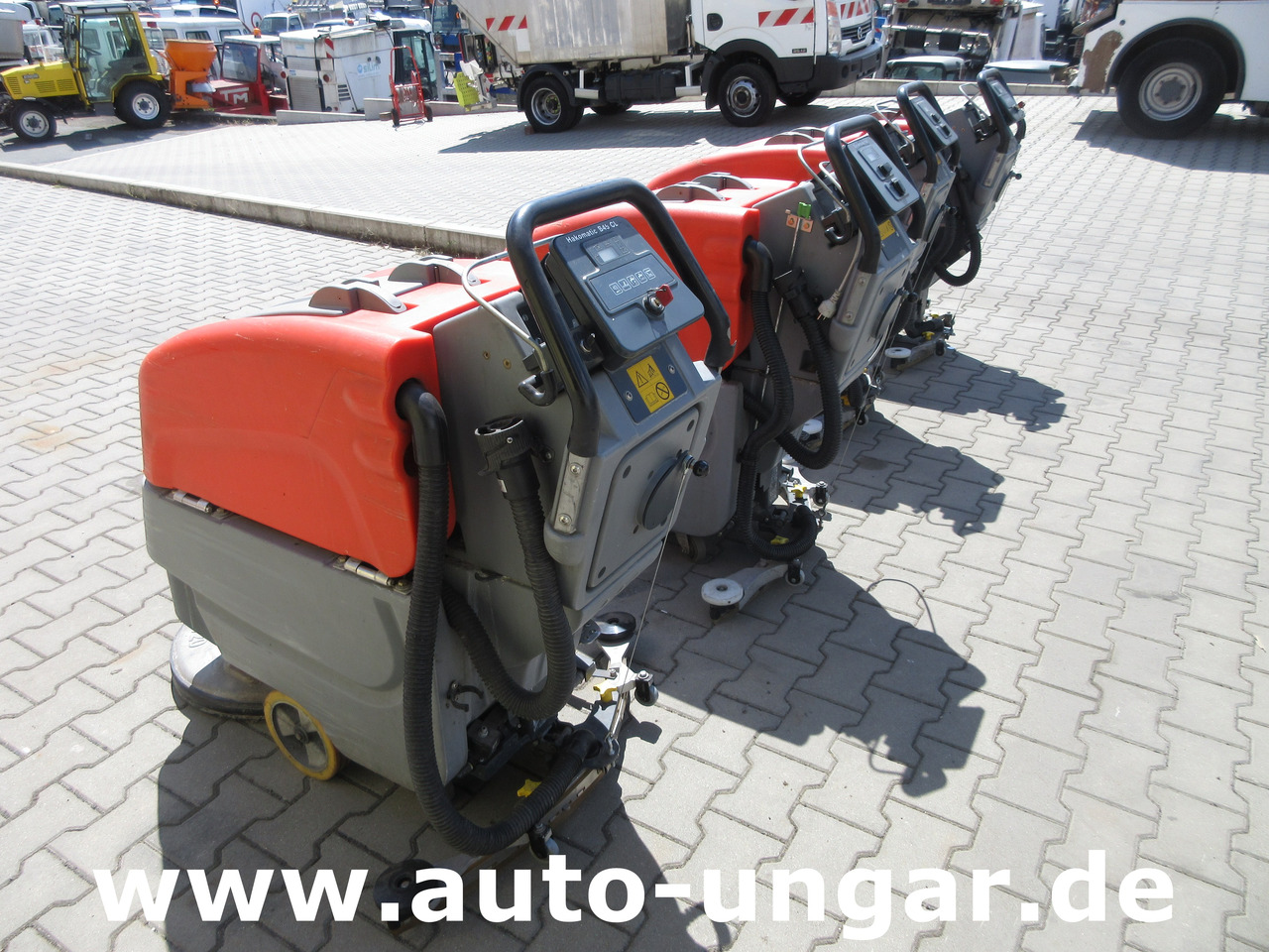 Hako B45 Scheuersaugmaschine B45CL eigener Antrieb Scrubber - Scrubber dryer: picture 3 Hako B45 Scheuersaugmaschine B45CL eigener Antrieb Scrubber - Scrubber dryer: picture 3