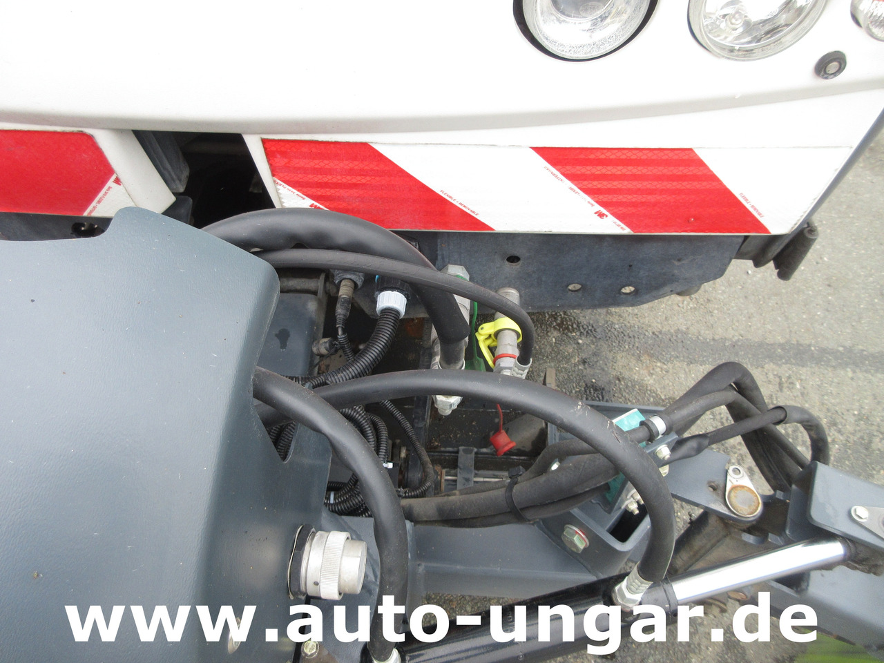 Hako Citymaster CM 2000 Kehrmaschine 4-Rad-Lenkung VW Diesel Motor - Road sweeper: picture 4 Hako Citymaster CM 2000 Kehrmaschine 4-Rad-Lenkung VW Diesel Motor - Road sweeper: picture 4