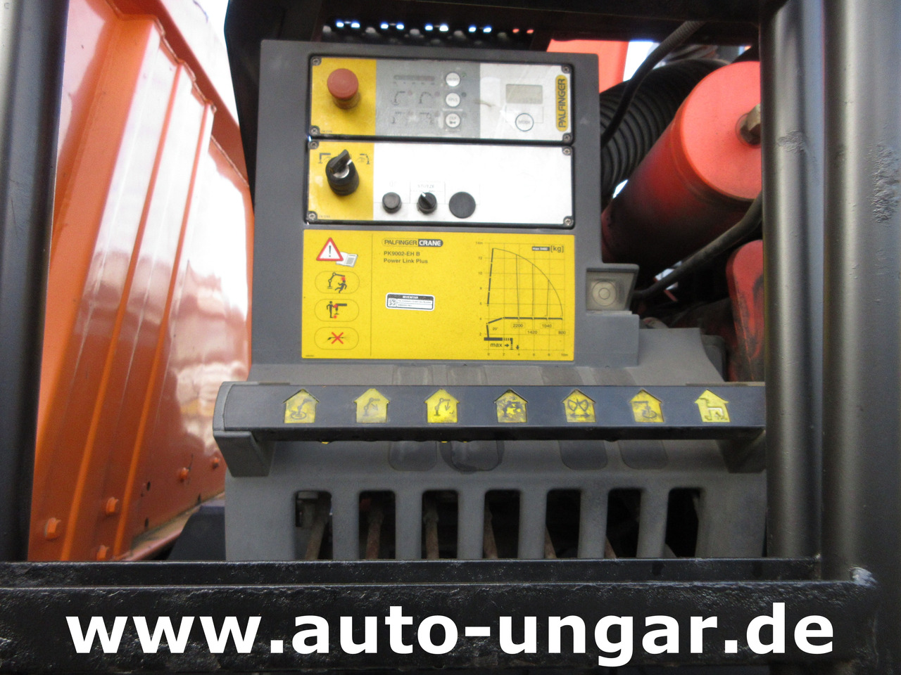 Iveco Trakker 360 Kipper Allrad 4x4 Kran Palfinger PK 9002 Kommunalhydraulik Winterdienst Euro 5 - Tipper, Crane truck: picture 3 Iveco Trakker 360 Kipper Allrad 4x4 Kran Palfinger PK 9002 Kommunalhydraulik Winterdienst Euro 5 - Tipper, Crane truck: picture 3