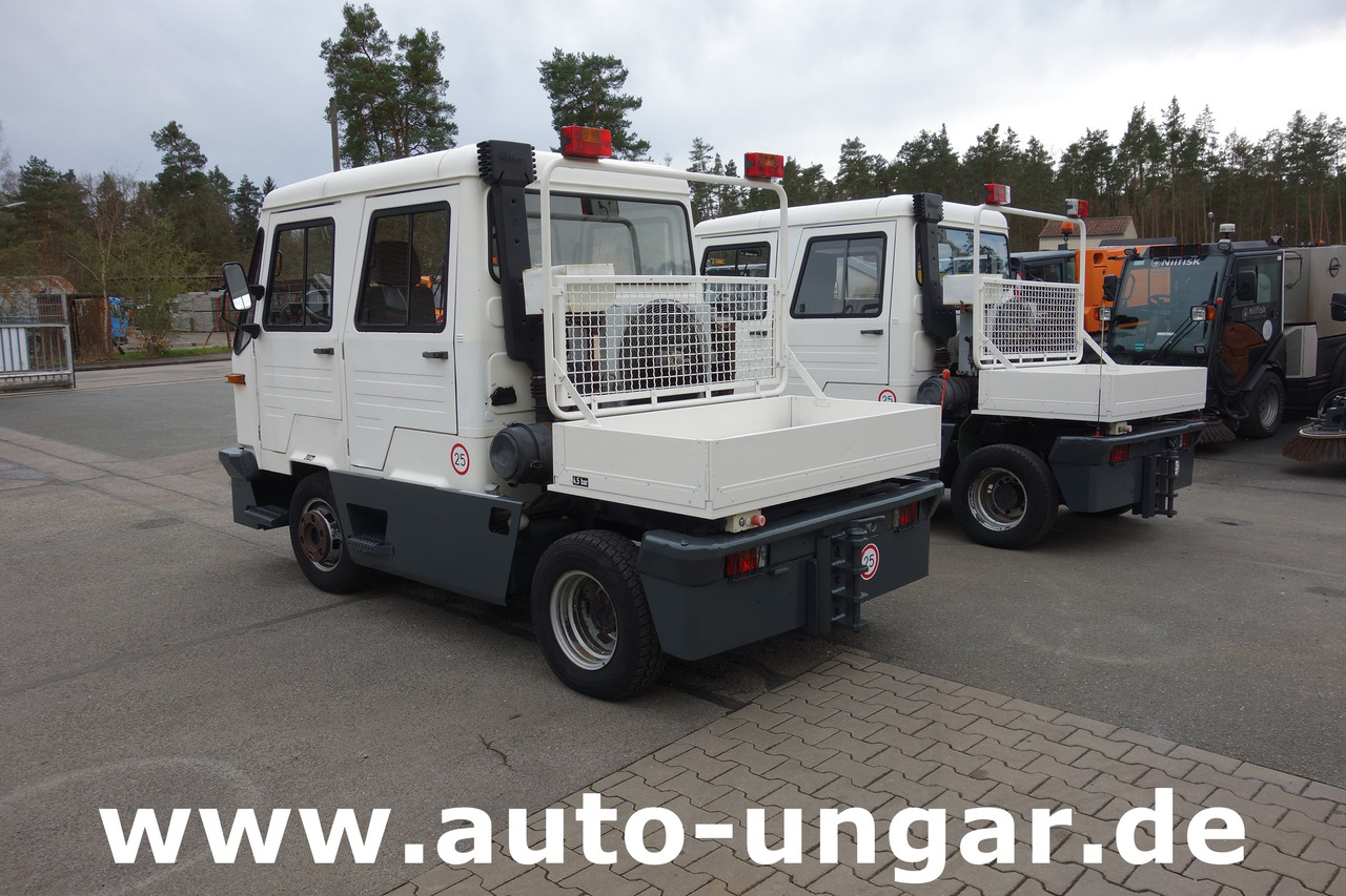 Multicar M26 Champion Flugzeugschlepper Doka GSE Airport Push Back Industrieschlepper - Pushback tractor: picture 4 Multicar M26 Champion Flugzeugschlepper Doka GSE Airport Push Back Industrieschlepper - Pushback tractor: picture 4