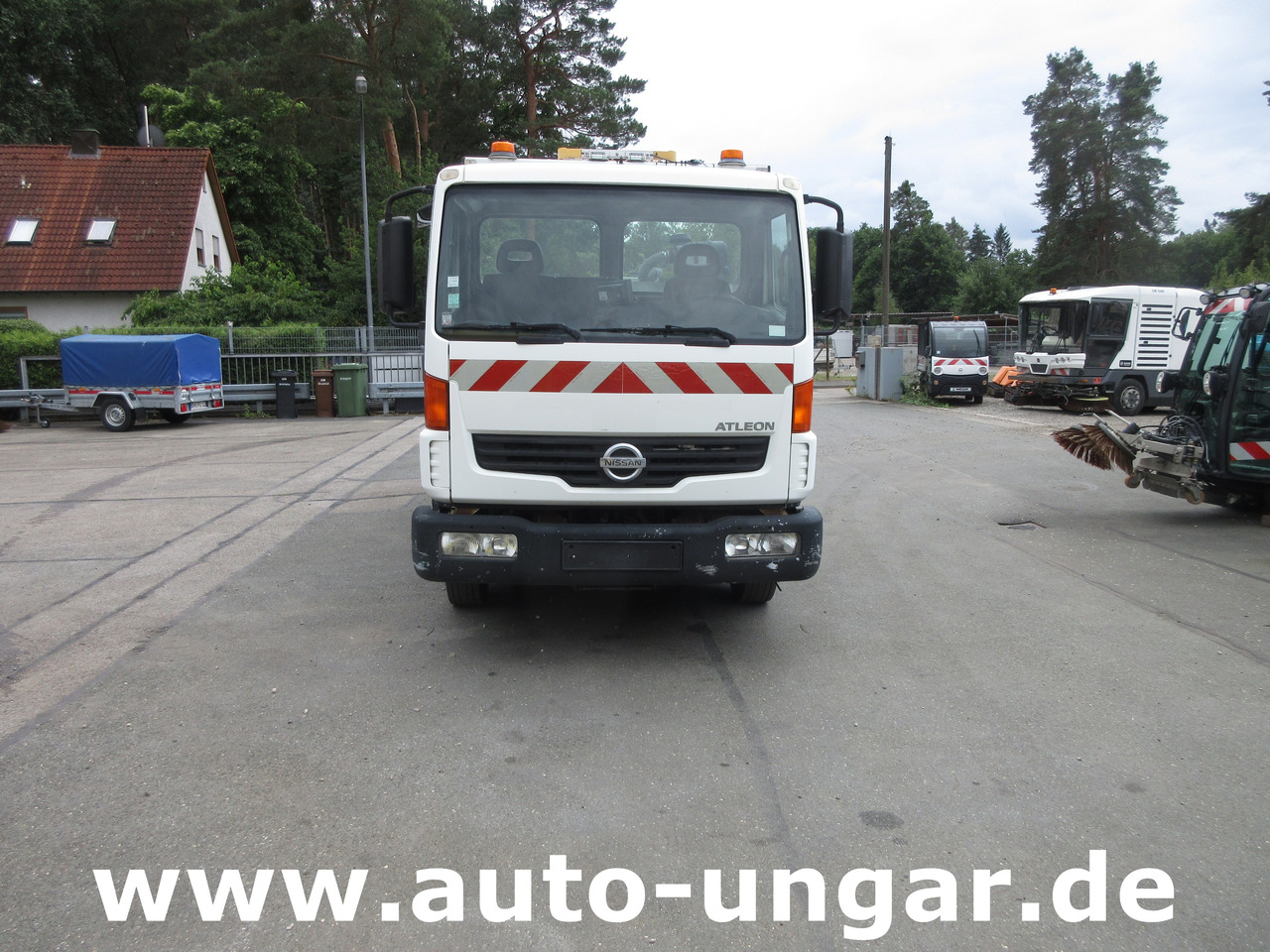 NISSAN Atleon 70.14 mit Hochdruckreiniger Wasserwagen Waschwagen Kärcher High Pressure - Municipal/ Special vehicle: picture 2 NISSAN Atleon 70.14 mit Hochdruckreiniger Wasserwagen Waschwagen Kärcher High Pressure - Municipal/ Special vehicle: picture 2
