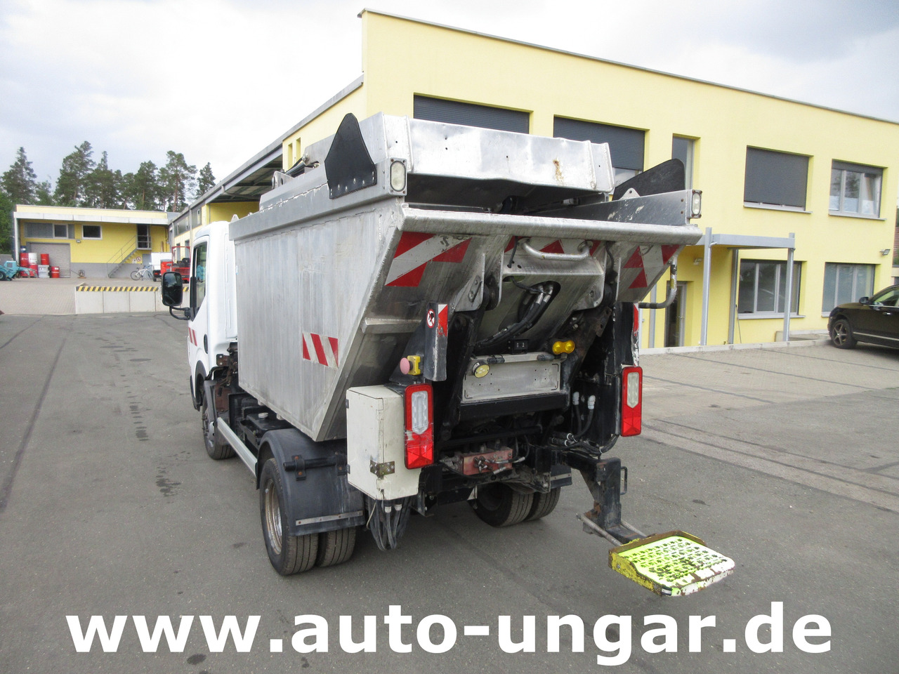 RENAULT Maxity 3.500kg Faun Provence Benne Müllwagen 5m³ Alumulde mit Presse - Garbage truck: picture 4 RENAULT Maxity 3.500kg Faun Provence Benne Müllwagen 5m³ Alumulde mit Presse - Garbage truck: picture 4