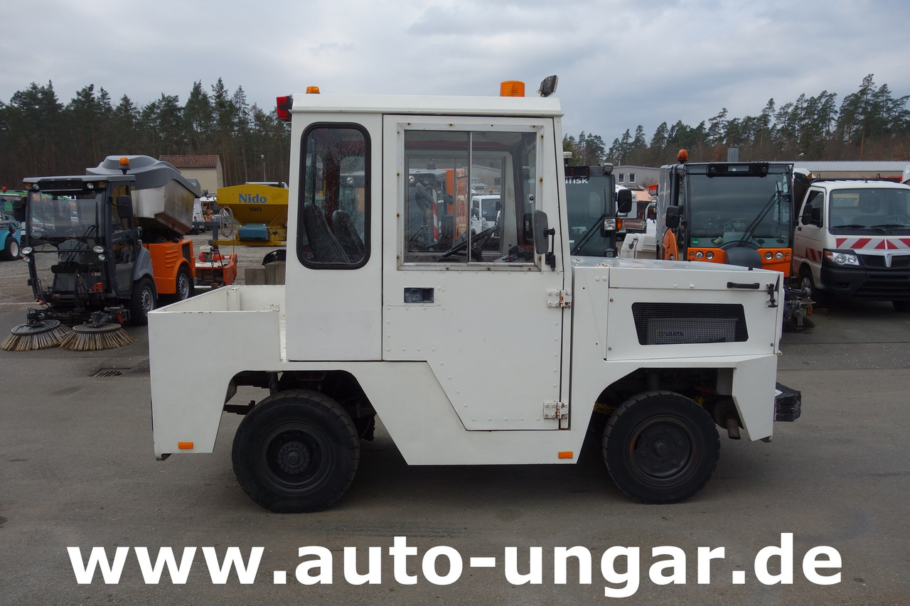 Baggage tractor ROFAN ZD44F Jenbacher Pushback  Pull - Tractor GSE Gepäckschlepper Industrieschlepper: picture 8