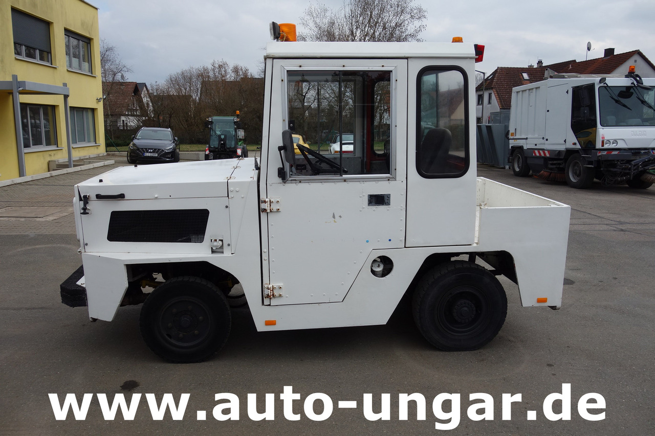 ROFAN ZD44F Jenbacher Pushback Pull - Tractor GSE Gepäckschlepper Industrieschlepper - Baggage tractor: picture 4 ROFAN ZD44F Jenbacher Pushback Pull - Tractor GSE Gepäckschlepper Industrieschlepper - Baggage tractor: picture 4
