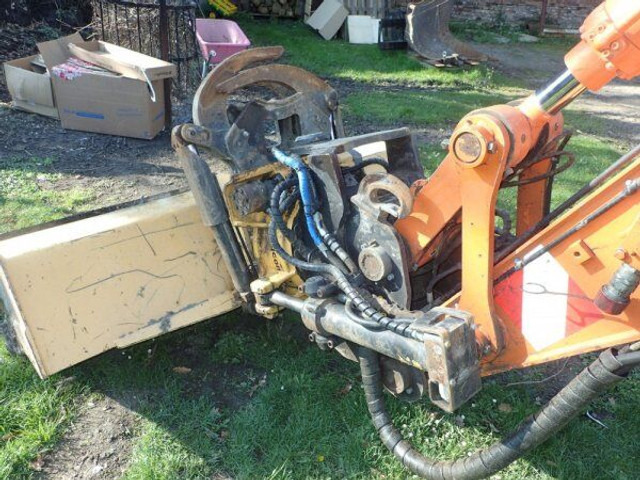 Hitachi Zaxis 140W-5B - Wheel excavator: picture 5 Hitachi Zaxis 140W-5B - Wheel excavator: picture 5