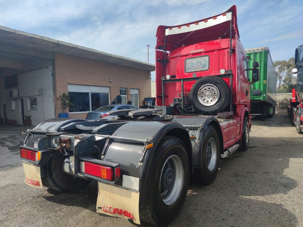 Tractor unit Scania R144-530 V8 GA6X4NZ 530: picture 6