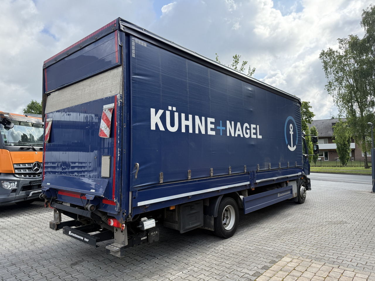 Curtainsider truck Volvo FL210 14 Tonner: picture 10