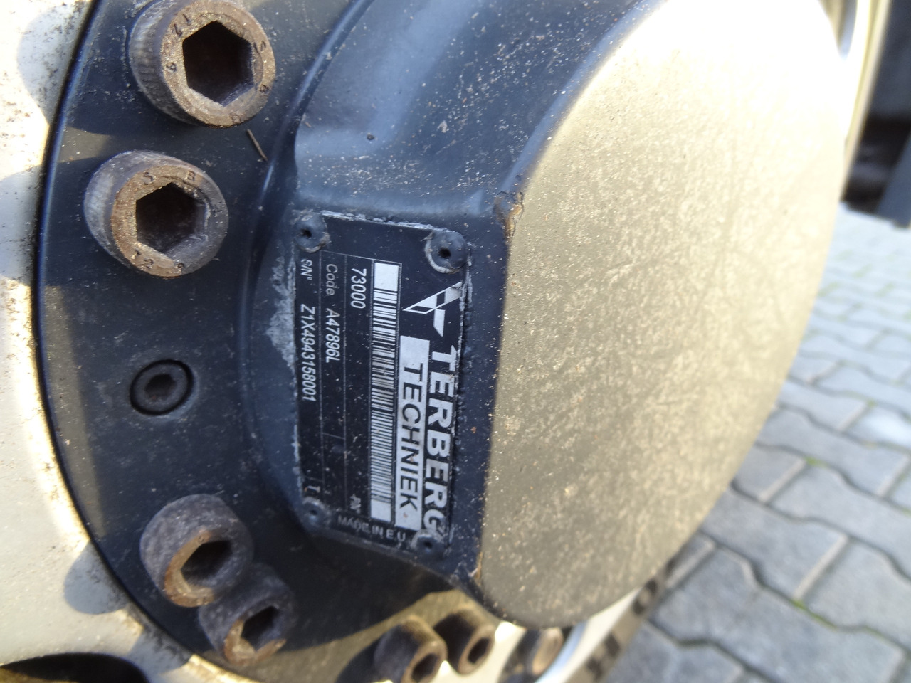 Volvo FM420 4X4 X-Track - Cab chassis truck: picture 2 Volvo FM420 4X4 X-Track - Cab chassis truck: picture 2